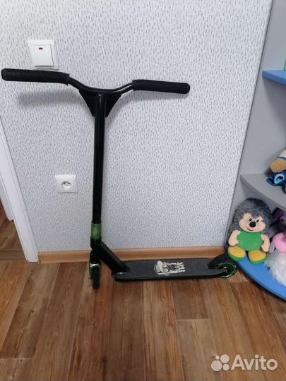 Трюковой самокат