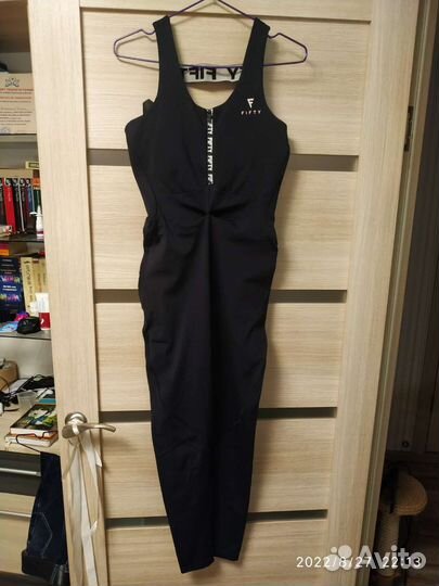 Комбинезон спортивный