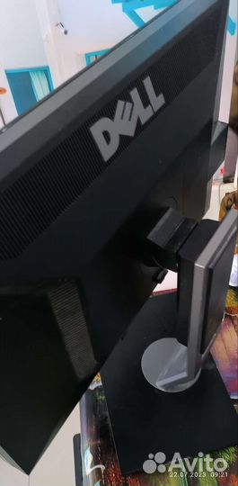 Монитор Dell