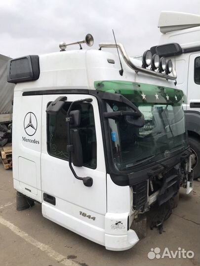 Кабина Мерседес Актрос