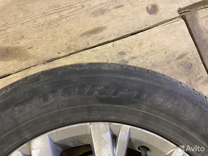 Pirelli Scorpion 215/65 R17