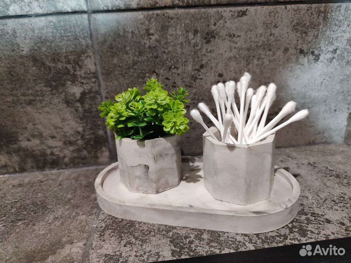 Декор для интерьера/ваза для сухоцветов/из гипса