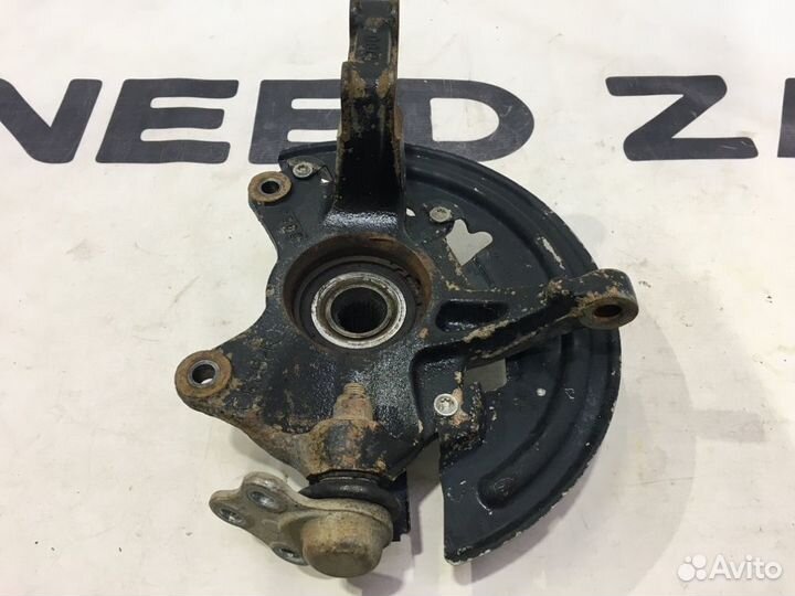 Кулак поворотный передний правый Renault Fluence