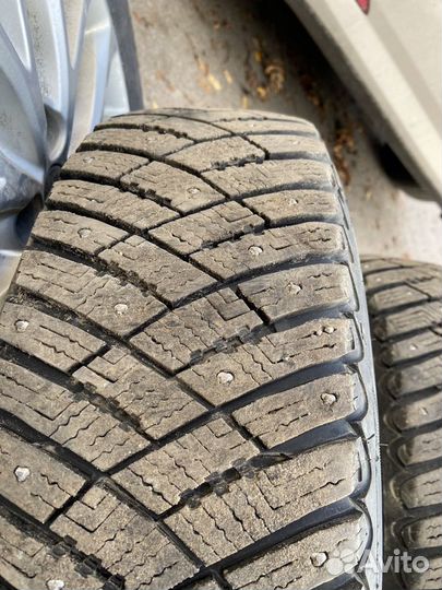 Goodyear Ultragrip Ice Arctic 185/65 R15