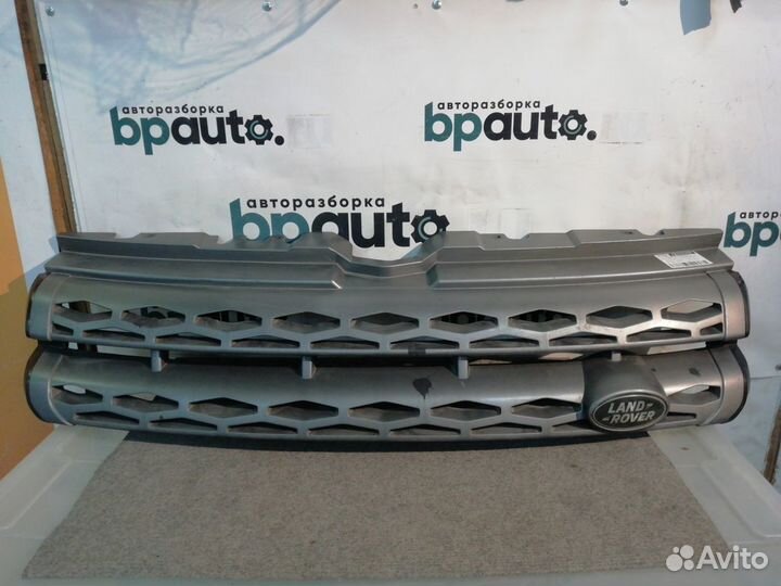 Решетка радиатора DJ32-8200-AA Land Rover Range