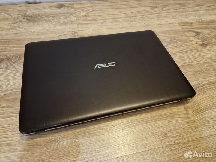 Ноутбук Asus 4 ядра 2гб видюха