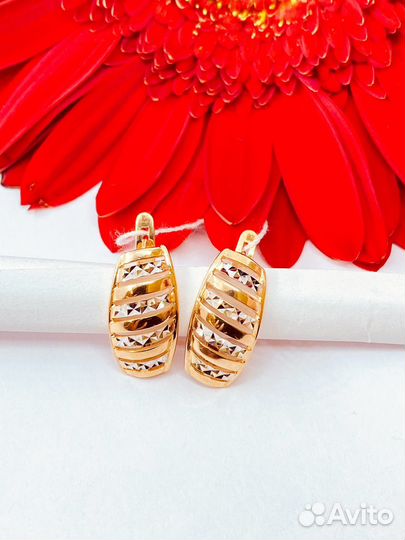 Золотые серьги 585 пробы