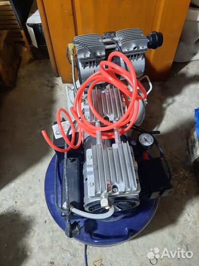 Компрессор стоматологический