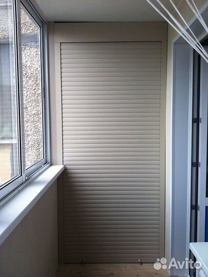 Шкаф с рольставнями на балкон по вашему эскизу