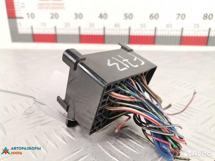 Блок предохранителей Mazda 323 BA 1996