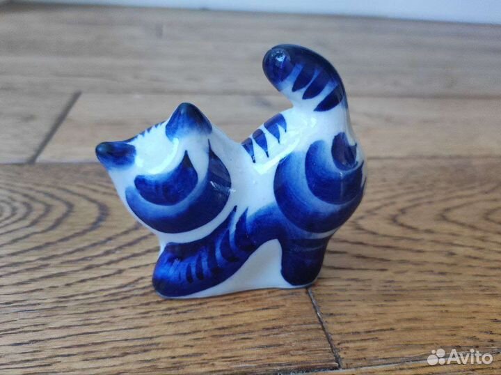 Фигурка кошка гжель