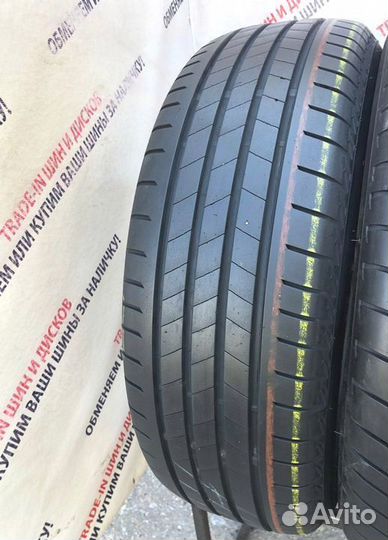 Bridgestone Turanza T005 215/60 R17