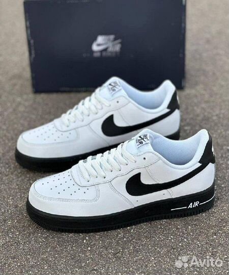 Nike air force 1 белые черн подошва разм. 45