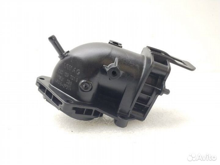 Патрубок впускного коллектора Volkswagen Golf 5