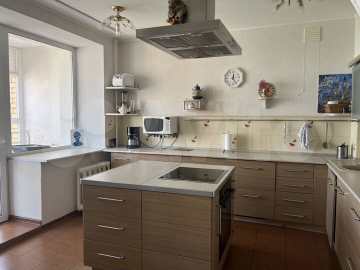 3-к. квартира, 83,6 м², 7/14 эт.