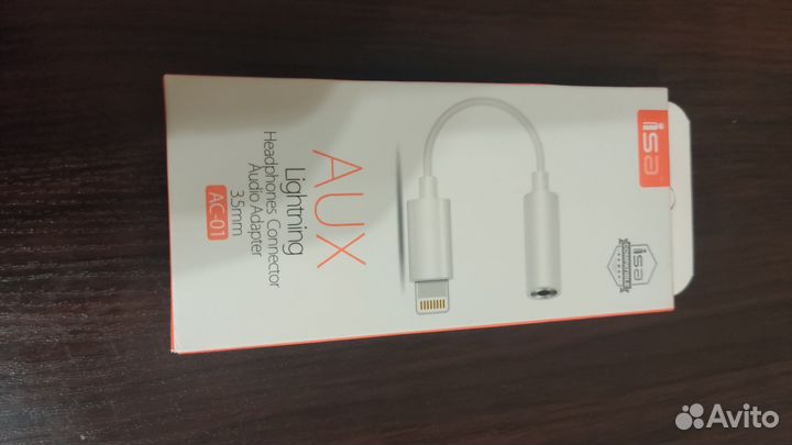 Переходник iPhone (Lightning) на AUX 3.5mm