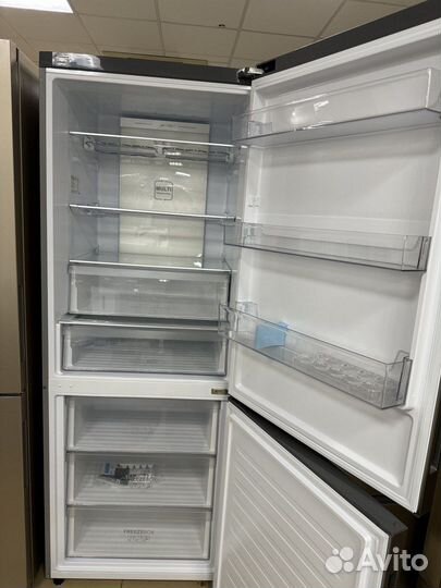 Холодильник Haier C4F744CMG