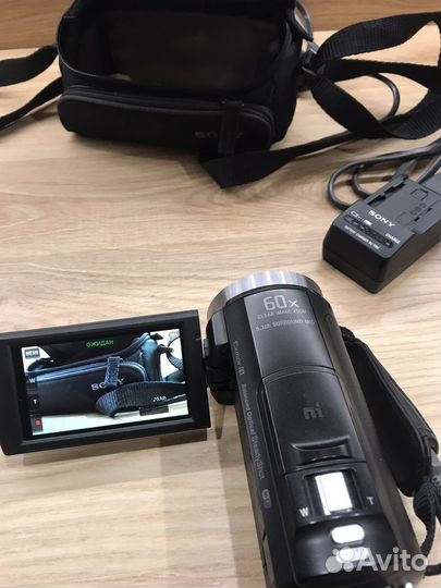 Видеокамера Sony HDR CX530E