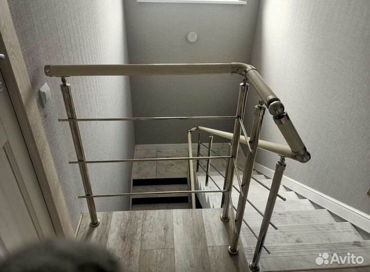 Перила, пopучни, огpaждения из нержавeющей cтали