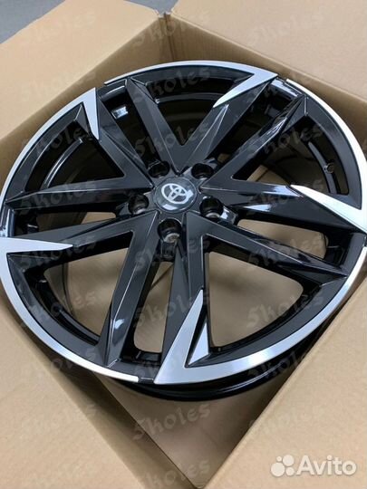New комплект дисков Toyota Lexus R19