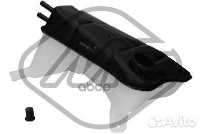 Расширительный бачок радиатора охлаждения пер