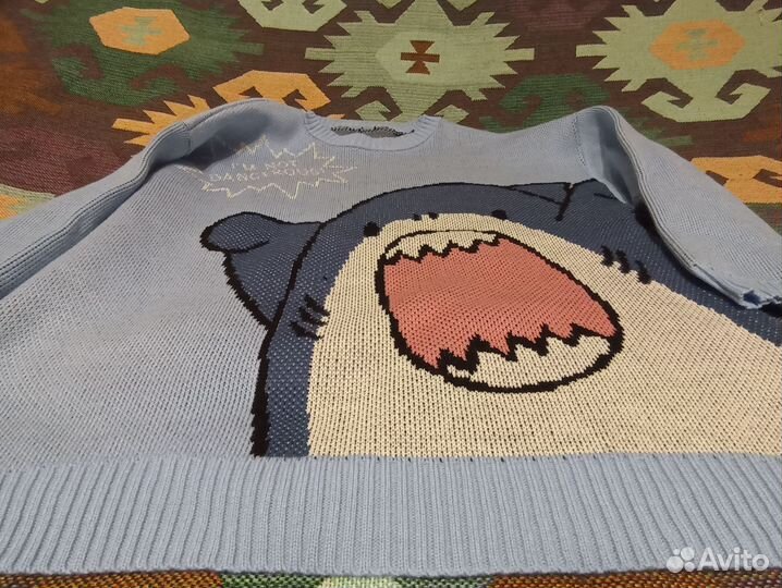 Свитер с акулой оверсайз вязаный с принтом