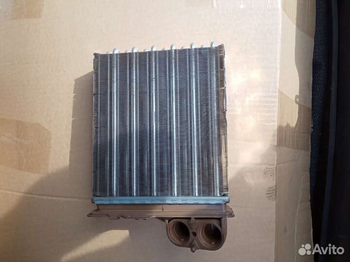Радиатор охлаждения Рено Логан 2