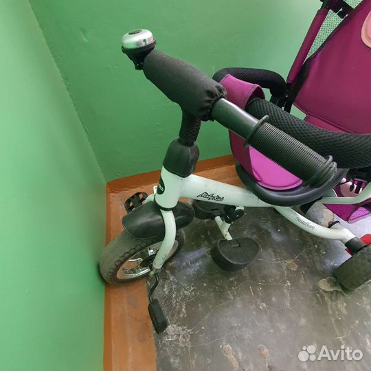 Детский велосипед с ручкой новый