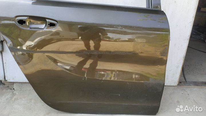 Citroen c4 grand picasso дверь задняя правая 2014г