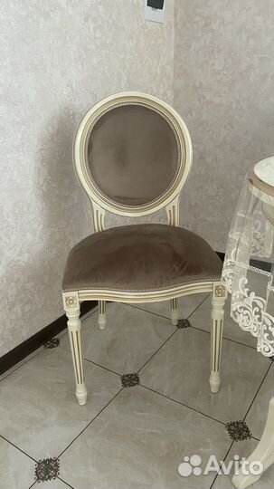 Стулья Медальон