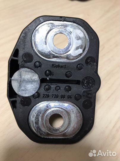 Ответная часть замка двери Mercedes W220, Maybach