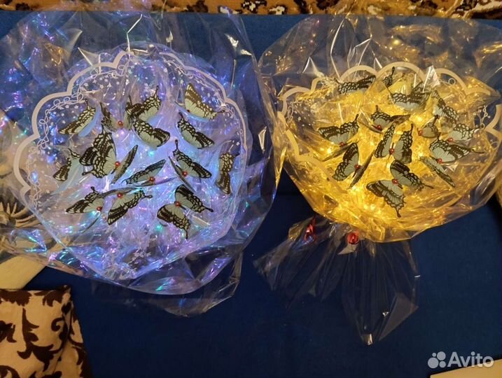 Светящийся букет из бабочек