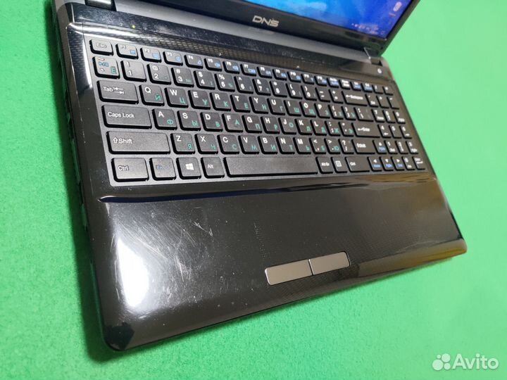 Ноутбук DNS W253EGO