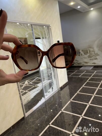 Солнцезащитные очки женские