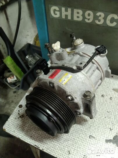 Компрессор кондиционера DVE18N