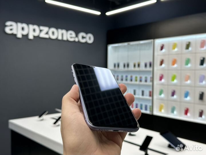 iPhone 11, 64 ГБ