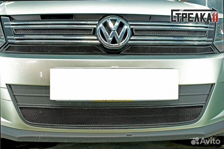 Защитная сетка радиатора низ черная Volkswagen Tig