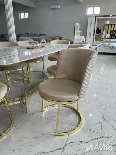 Стол Glory и Sham