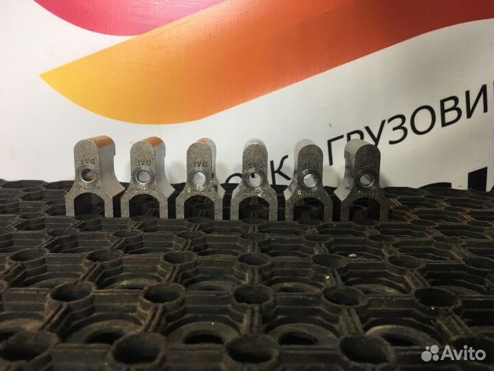 Кронштейн форсунки (комплект) Daf XF105