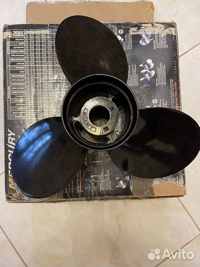 Гребной винт Mercury Black Max