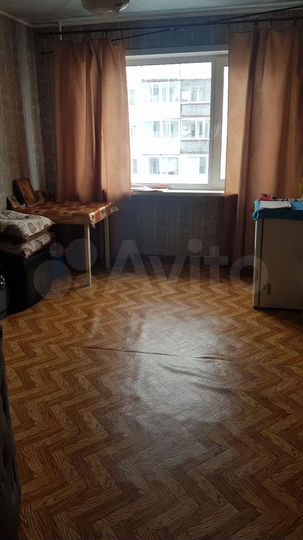 Комната 37 м² в 3-к., 3/5 эт.