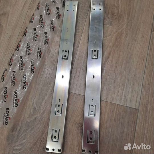 Направляющие для ящиков с доводчиком