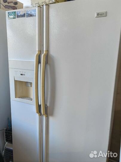Холодильник бу майтек