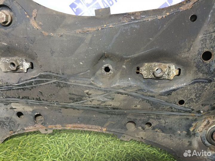 Подрамник передний Renault Fluence седан 1.6 K4M