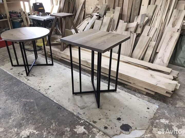 Стол дубовый барный 70х70 см