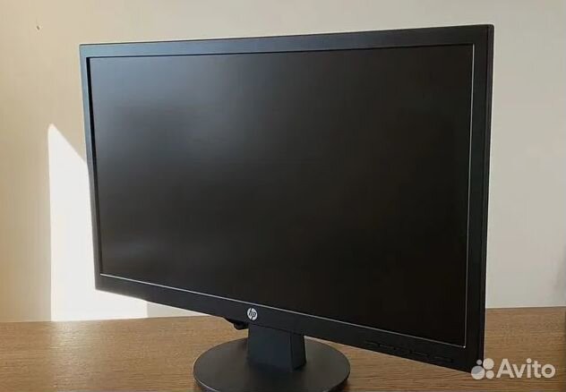 Монитор HP V22