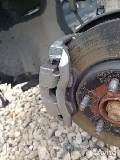 Суппорт передний Chevrolet Cruze