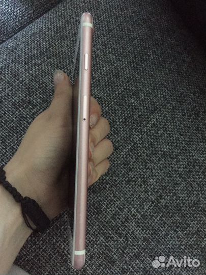 Телефон iPhone 7 plus