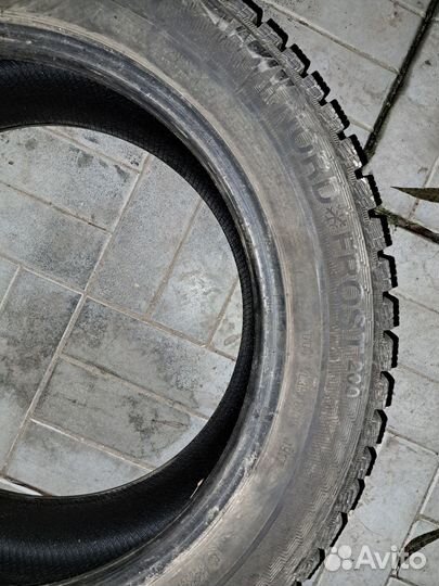 Gislaved Nord Frost 200 215/55 R17 98T