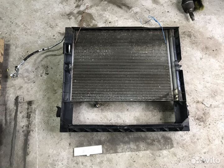 Радиатор кондиционера BMW X5 E70